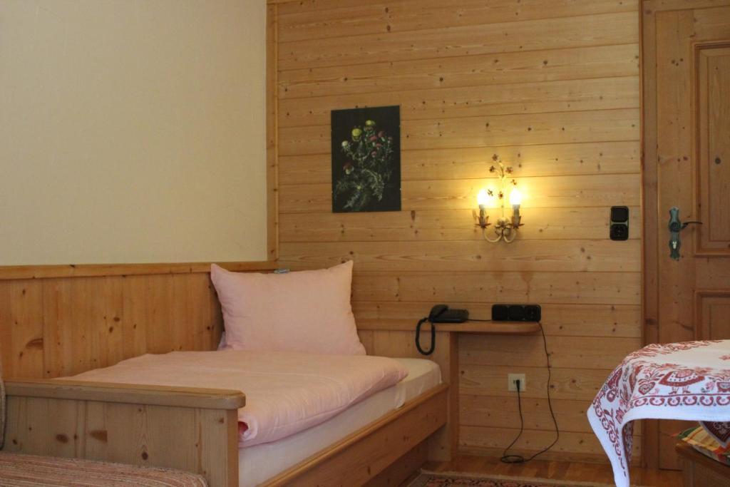 ホテルGastehaus Sagfeiler ビショフスヴィーゼン 部屋 写真