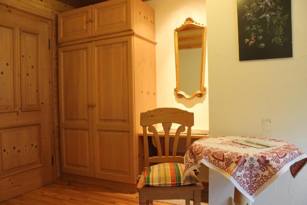 ホテルGastehaus Sagfeiler ビショフスヴィーゼン 部屋 写真